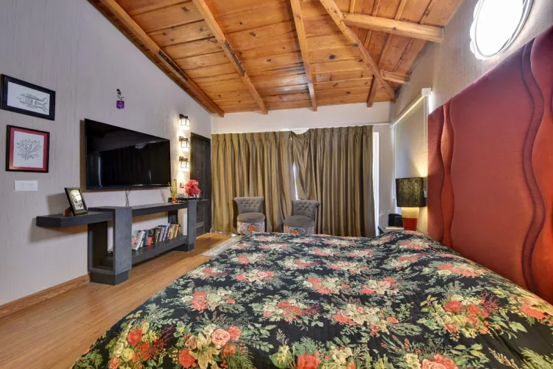 Luxe 4BHK Himalayan Range View - Madalsa Home